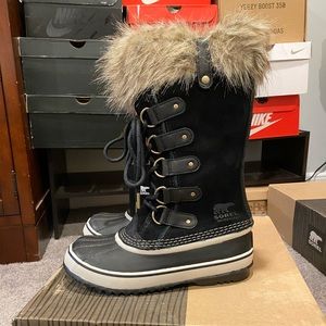 NEW $225 Sorel Joan Of Arctic